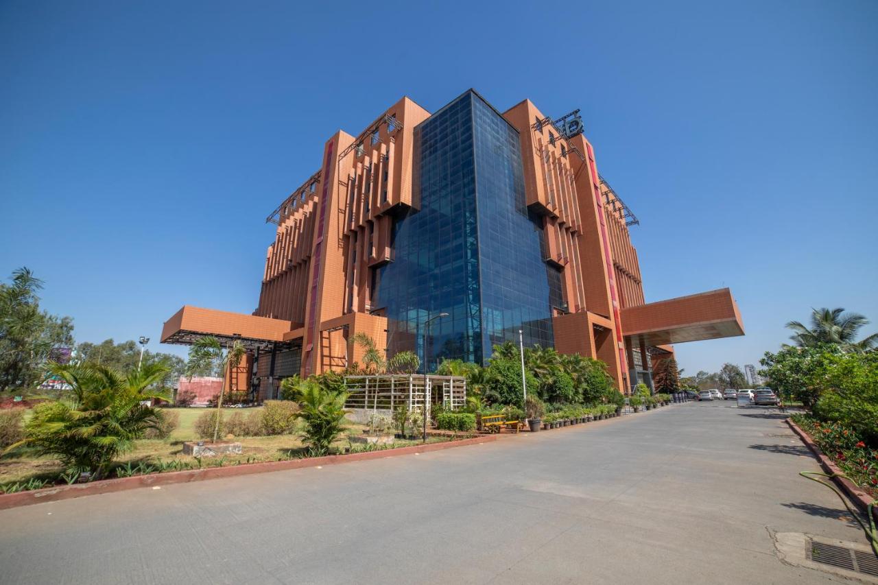 The Orchid Hotel Hinjewadi Púna Kültér fotó The Academic Block