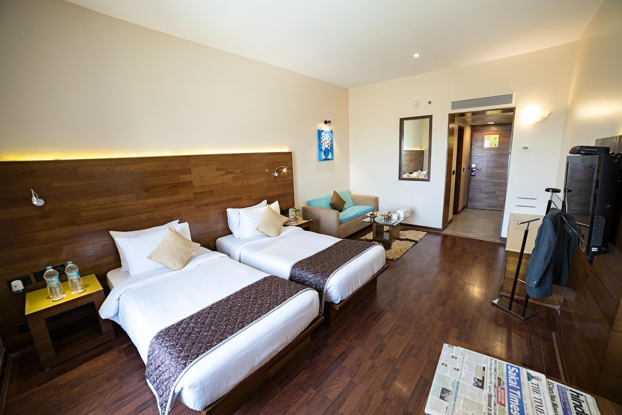 The Orchid Hotel Hinjewadi Púna Kültér fotó Deluxe Room