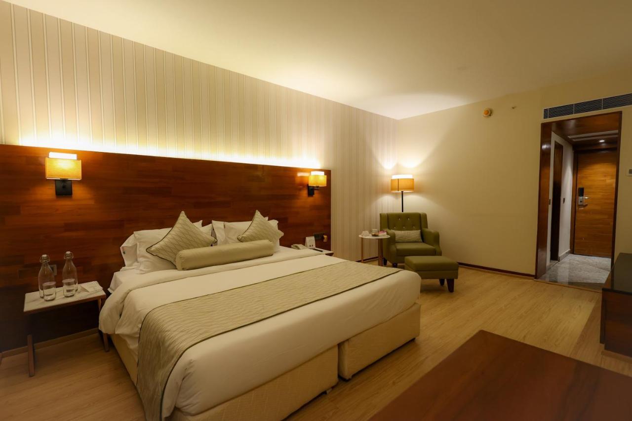 The Orchid Hotel Hinjewadi Púna Kültér fotó A room at the hotel