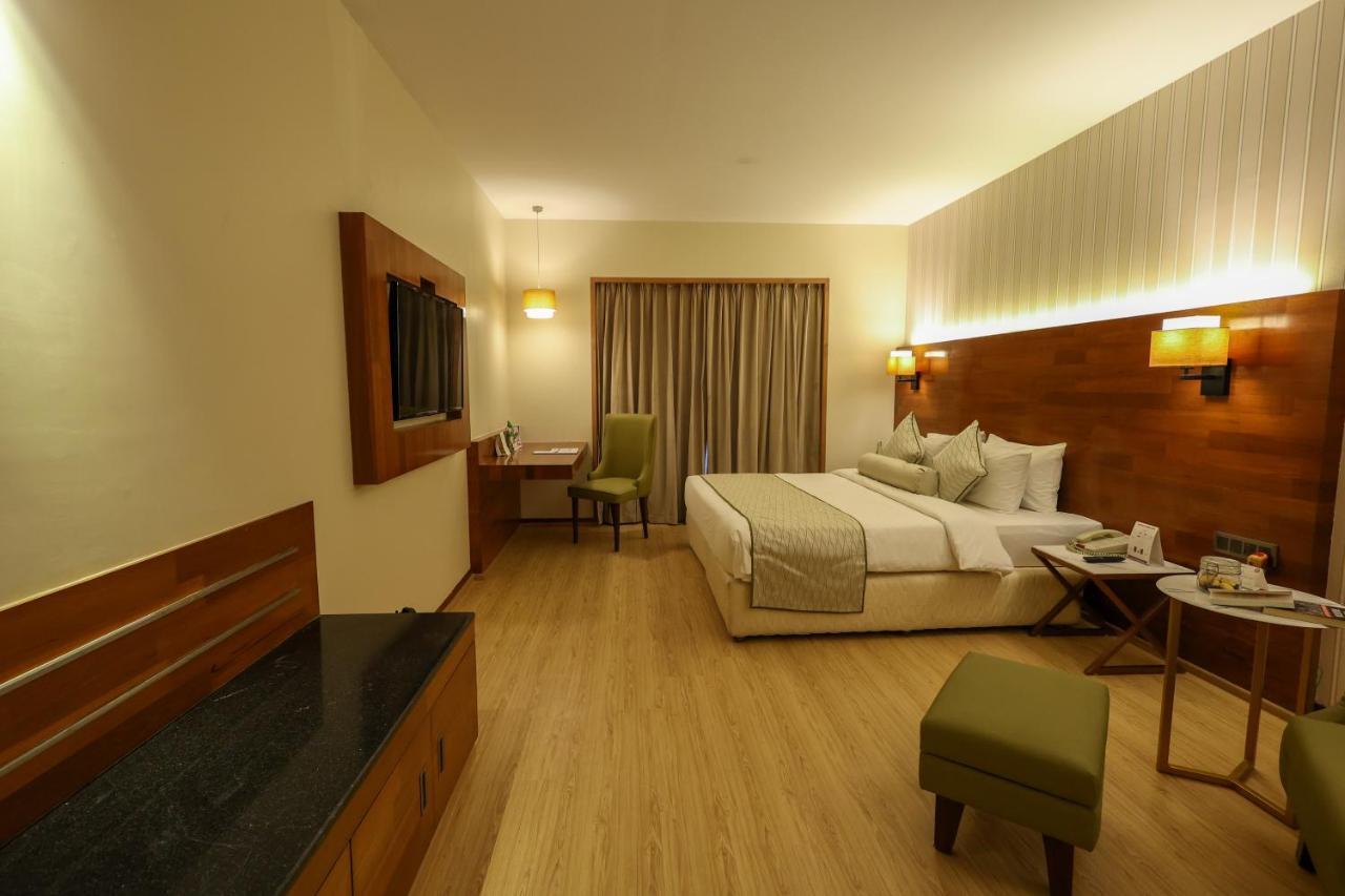 The Orchid Hotel Hinjewadi Púna Kültér fotó Deluxe Room