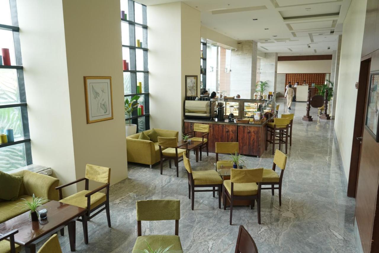 The Orchid Hotel Hinjewadi Púna Kültér fotó The lobby of the hotel