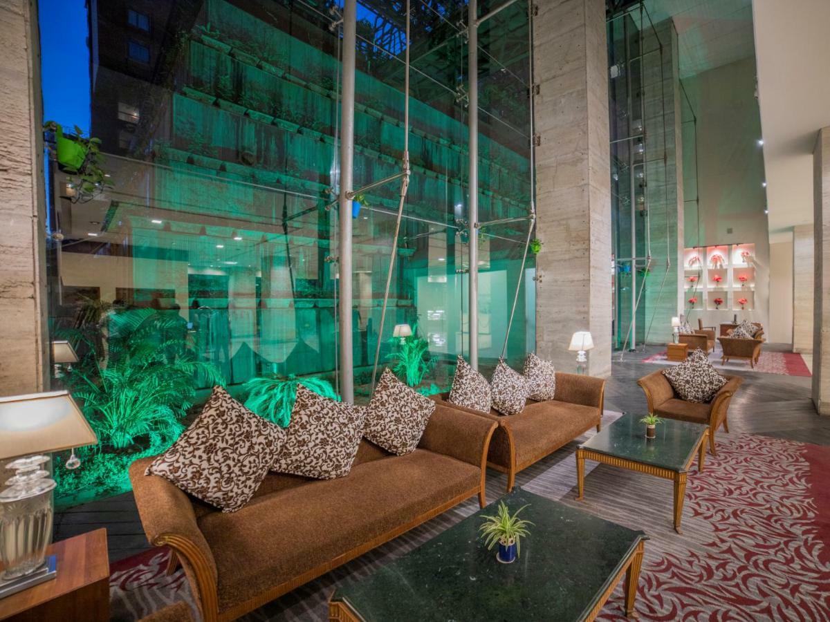 The Orchid Hotel Hinjewadi Púna Kültér fotó Lobby