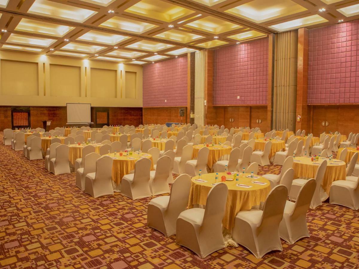 The Orchid Hotel Hinjewadi Púna Kültér fotó The Grand Ballroom