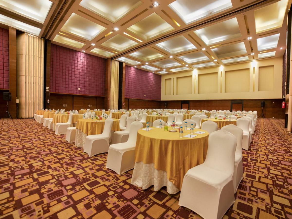 The Orchid Hotel Hinjewadi Púna Kültér fotó The Grand Ballroom