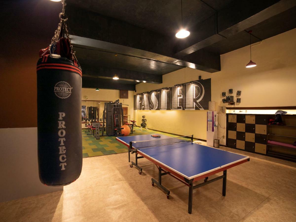 The Orchid Hotel Hinjewadi Púna Kültér fotó The gym at the hotel